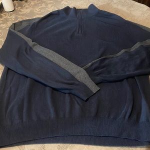 Used men’s sweater size XL by Perry Ellis